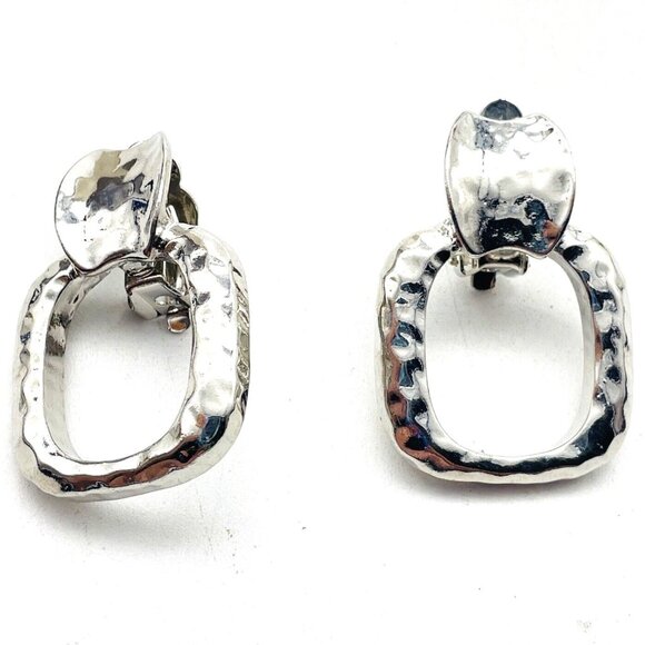 Vintage Hammered Earrings Silver Tone Clip On Geometric Dangle Modern Retro - Picture 2 of 7